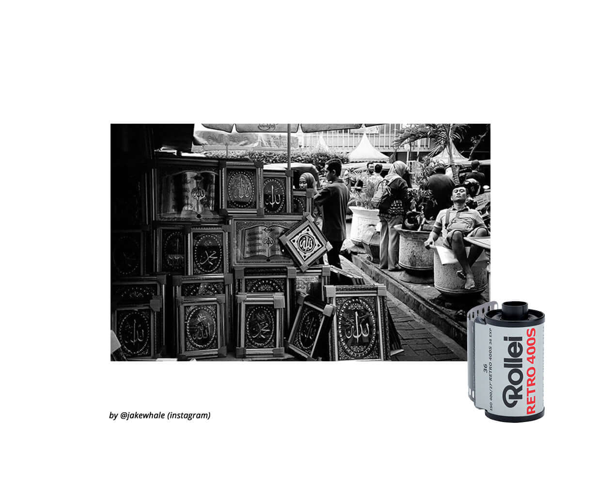 Black and white street photo featuring Rollei Retro 400S film, showcasing vibrant market scenes and detailed textures.