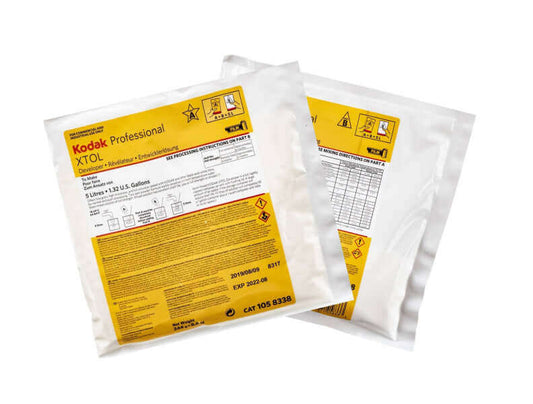 Kodak XTOL powder film developer packaging for processing black-and-white films, 5 L, effective and easy to mix.