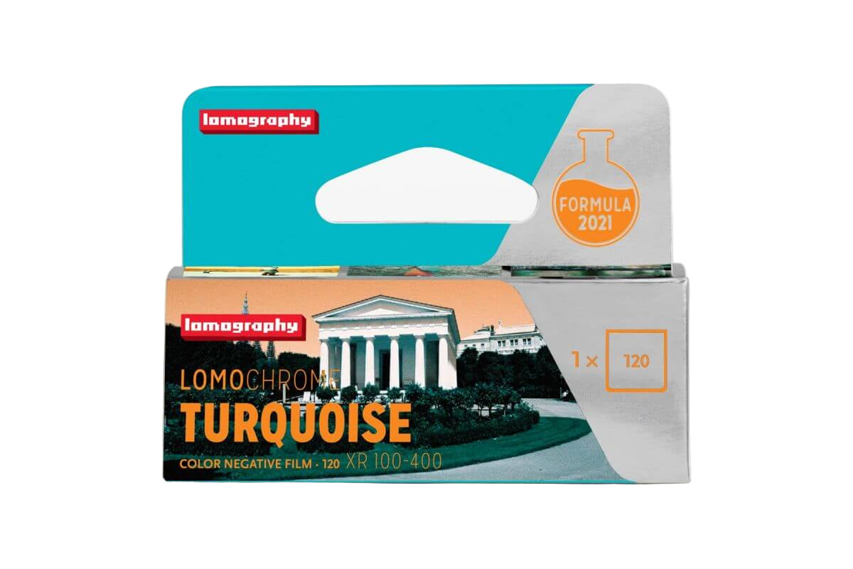 Lomography Turquoise color negative film 120, ISO 100-400, perfect for vibrant turquoise tones and fine grain photography.