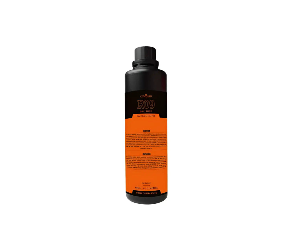 Black plastic bottle with orange comfort label compard r09 for aquarium use agfa rodinal formula film developer